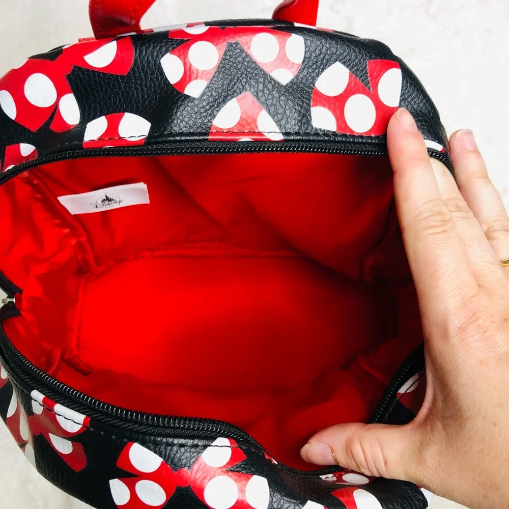 Disney Parks Minnie Mouse BOWS Backpack Bag Like New